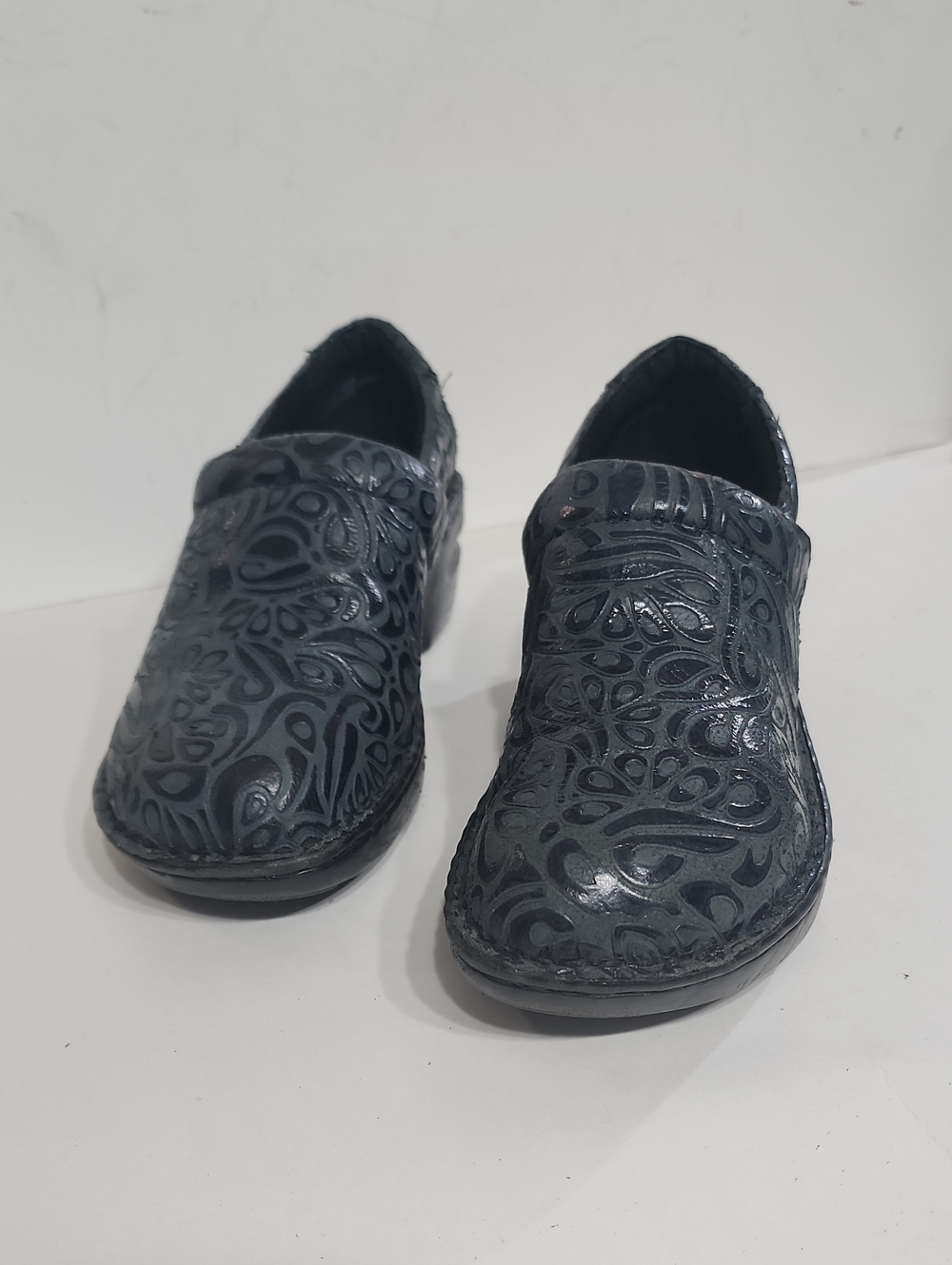 BOC Navy Blue Peggy Leather clog-like shoes Size 8.5